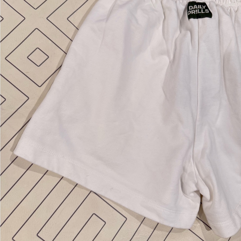 NWT Daily Drills White Shorts - Picture 12 of 12